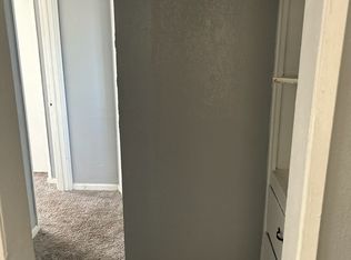 110 E Roberts Ln APT 7, Bakersfield, CA 93308