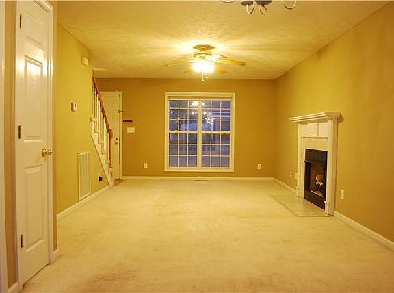 3rd image of 103 Grassmire Dr