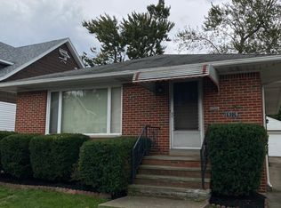 18116 Landseer Rd, Cleveland, OH 44119