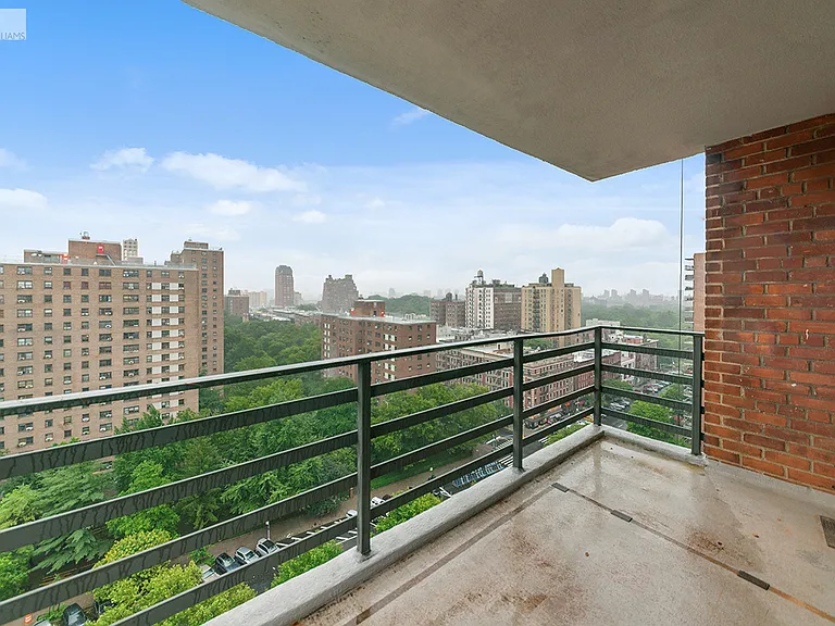 392 Central Park W #17D — Photo 10