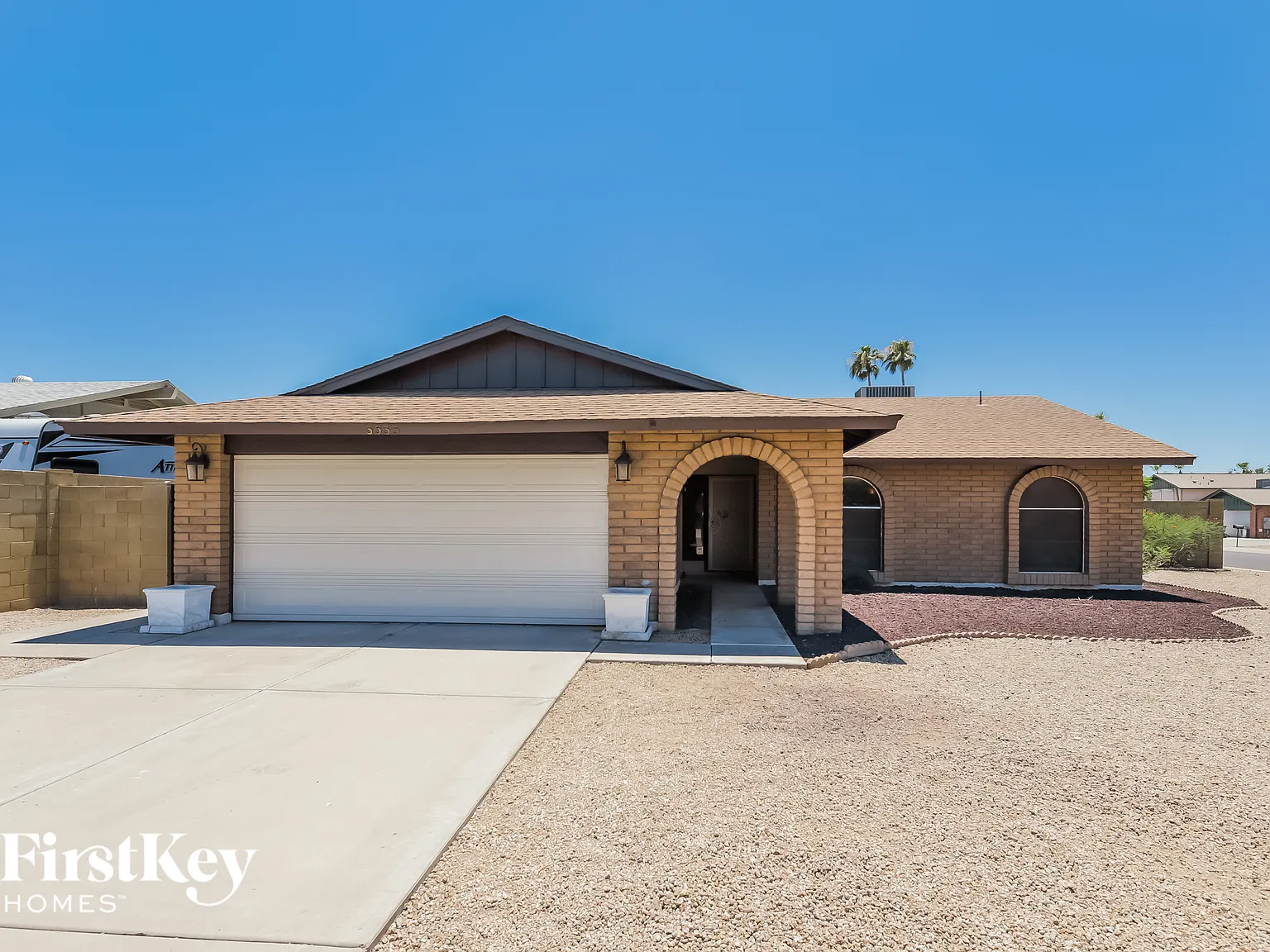 3 bed, 2.0 bath, 1881 sqft, $2,265 — Photo 1