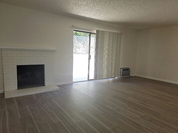 3rd image of 1217-23 N Broadway #1221