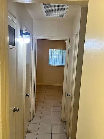 2109 W Princeton Ave — Photo 3