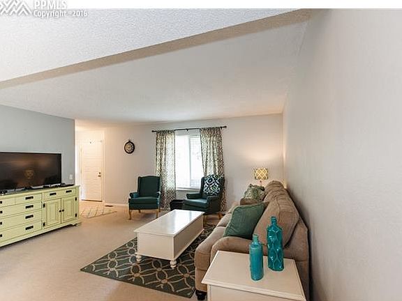 5th image of 3375 Ashwood Cir