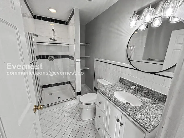 225 Woodward Ave SE — Photo 6