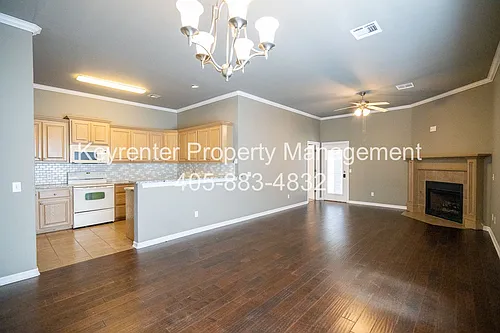 1301 Cedar Creek Dr Photo 1