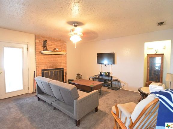 5th image of 2206 Creekwood Dr