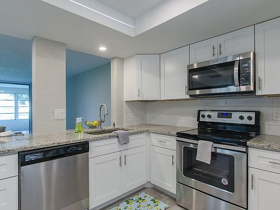 5th image of 14671 Bonaire Blvd APT 101