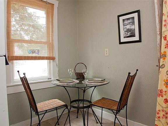 5th image of 1902 Canterbury St #B