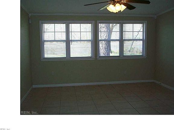 3rd image of 5593 Patricia Dr