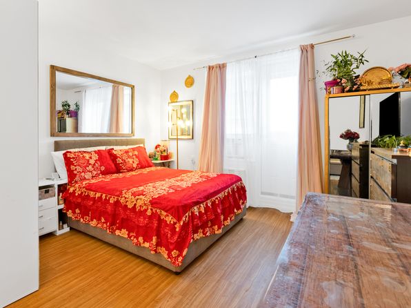 393 Avenue S #1G