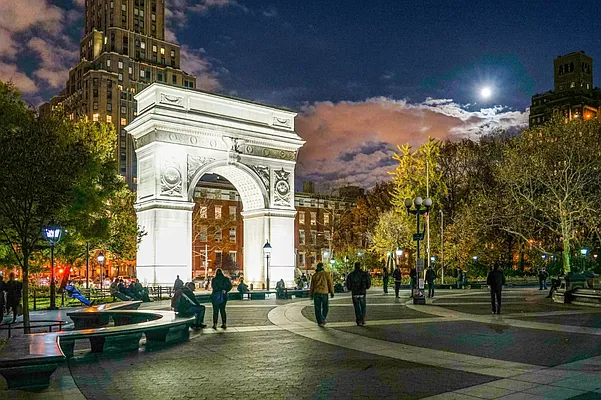 Rented by Compass | media 19