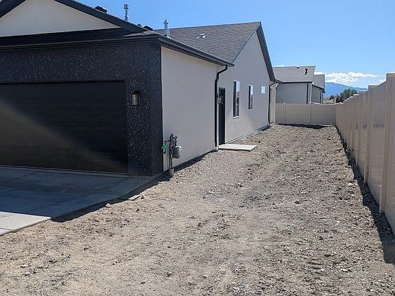 3rd image of 692 Anela Ln #A