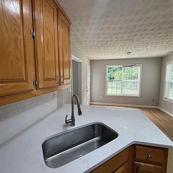 4169 Duncan Ives Dr — Photo 8