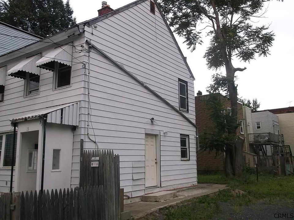 2nd image of 13 Judson St