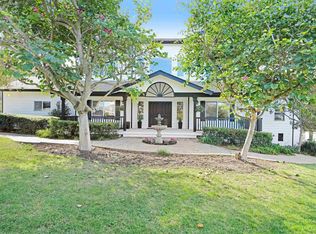 1925 Robinhood Rd, Vista, CA 92084