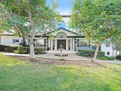 1925 Robinhood Rd, Vista, CA, 92084