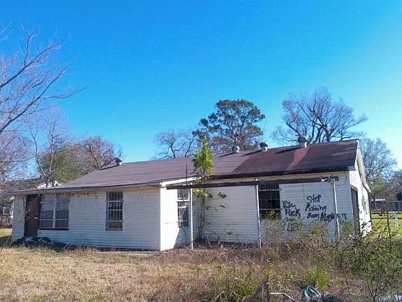 4th image of 1023 Becker St