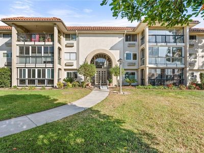 3244 San Amadeo UNIT 2F, Laguna Woods, CA, 92637