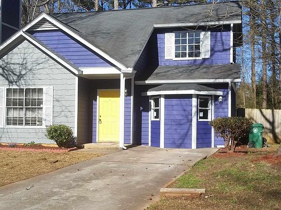 3rd image of 5618 Bradley Cir