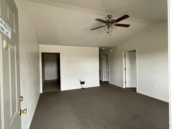 4th image of 1000 N 40th St APT 2