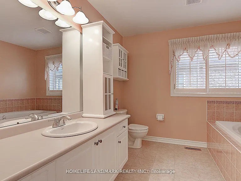 48 Kaitlin Dr — Photo 6