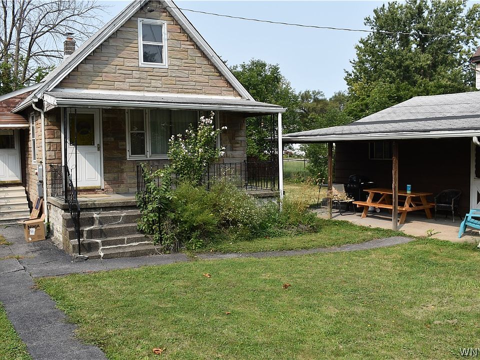 1st image of 25 Wood Pl