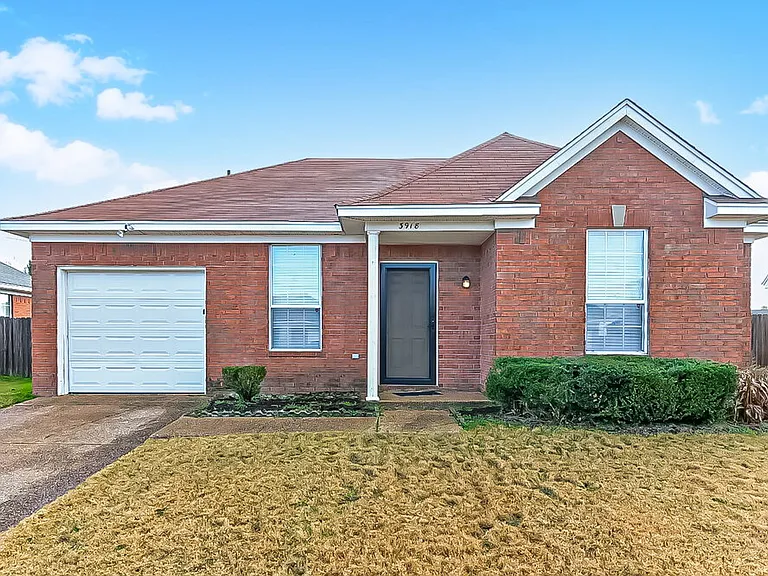 3918 Autumn Harvest Ln — Photo 1