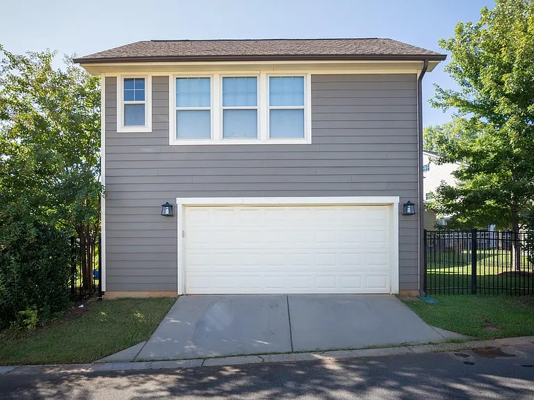 2404 Double Oaks Rd — Photo 25