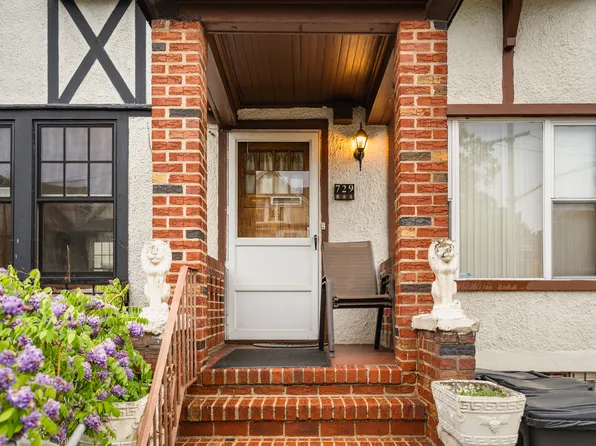 729 Ditmas Avenue image 4 of 8