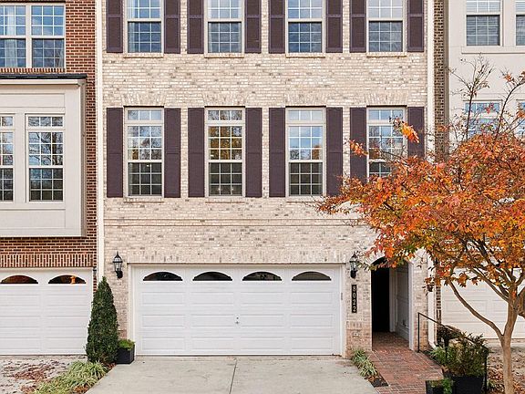3rd image of 8022 Turtle Creek Cir