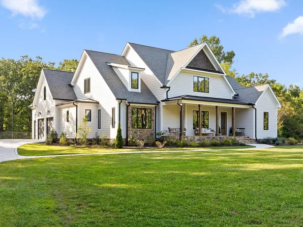 7558 Sawyer Rd, Signal Mountain, TN 37377