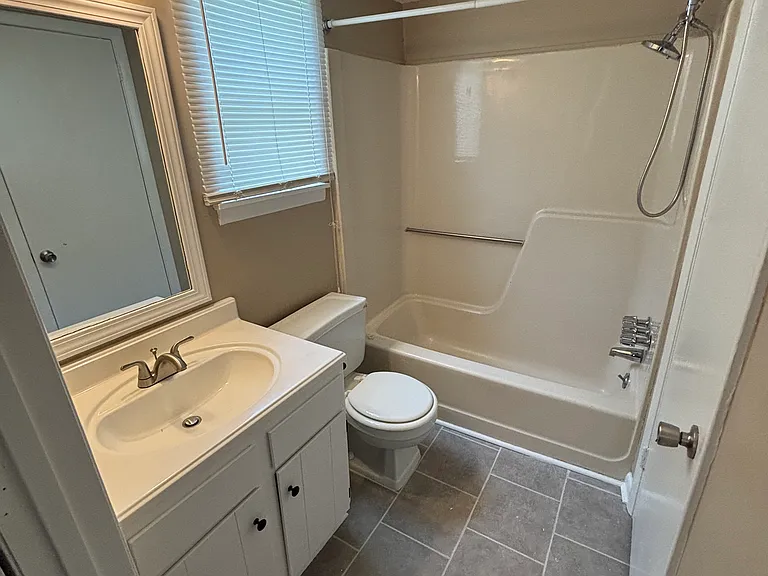 2227 Stokes Rd — Photo 9