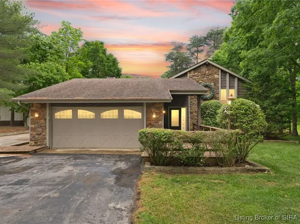 6404 Quailwood Drive, Floyds Knobs, IN 47119