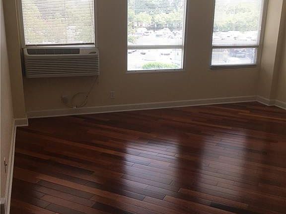 2nd image of 401 Metairie Rd APT 202
