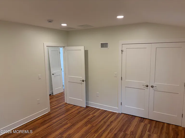 13 Martha Blvd — Photo 18