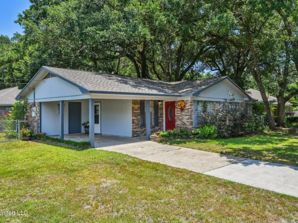 282 N Burke Ave, Long Beach, MS 39560