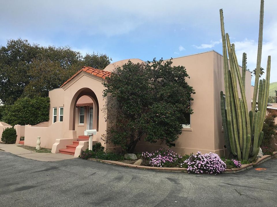 1st image of 2110 N Ventura Ave