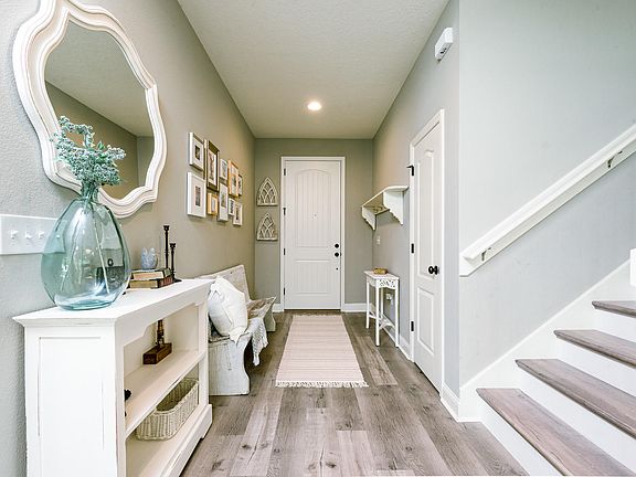 2nd image of 147 Pergola Pl