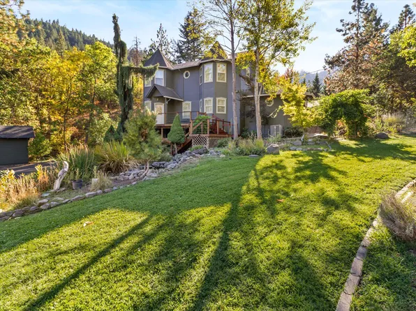 877 Left Fork Humbug Creek Rd, Jacksonville, OR 97530