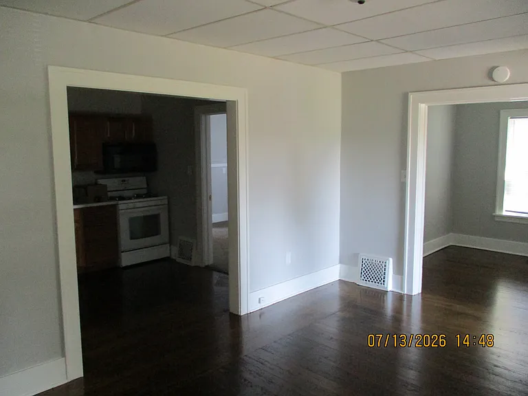 312 Harrison St — Photo 3