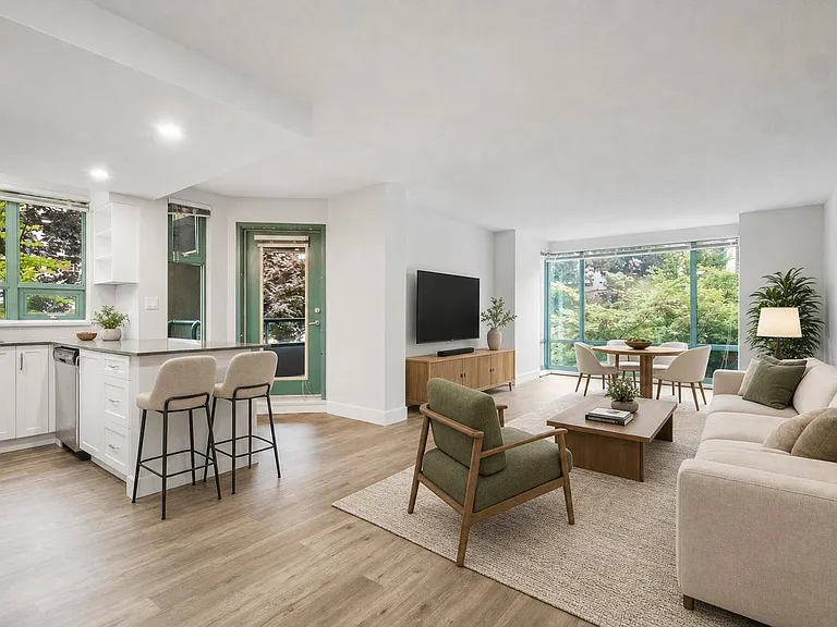 150 Keith Rd E #904 — Photo 4