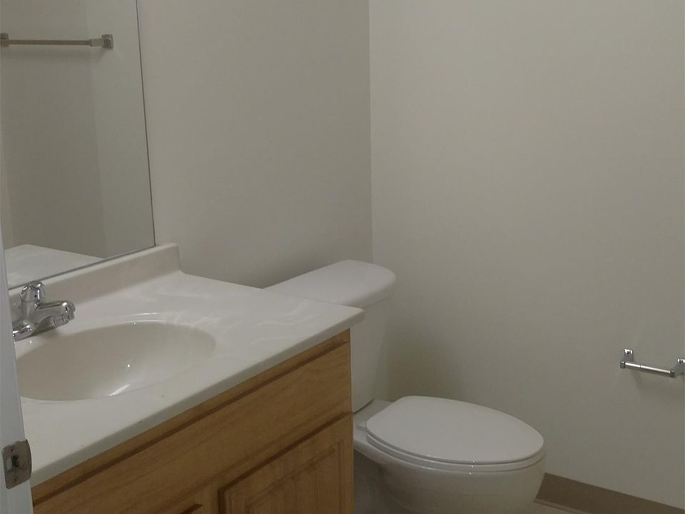 2nd image of 111 Glamorgan St APT 107