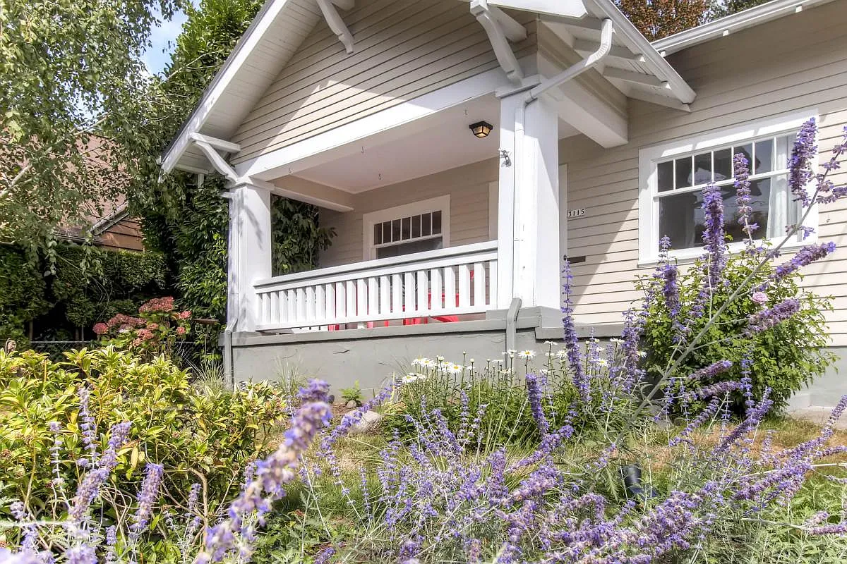 4 bed, 2000 sqft, $3,782 — Photo 1