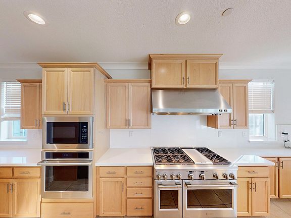 4th image of 807 Senegal Ct