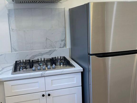 4th image of 13355 Killion St #13355