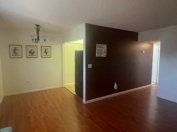 3rd image of 208 NE Monroe Cir N APT 202