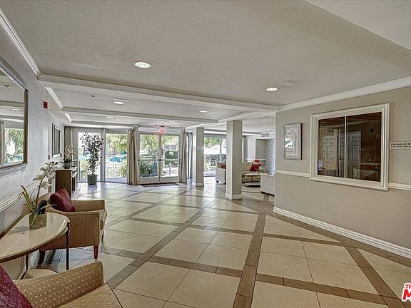 4th image of 4501 Cedros Ave Unit 135