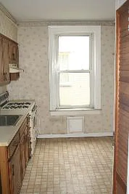 Sold by Corcoran | media 28