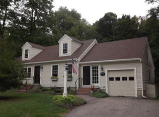 11 Union St, Foxboro, MA 02035